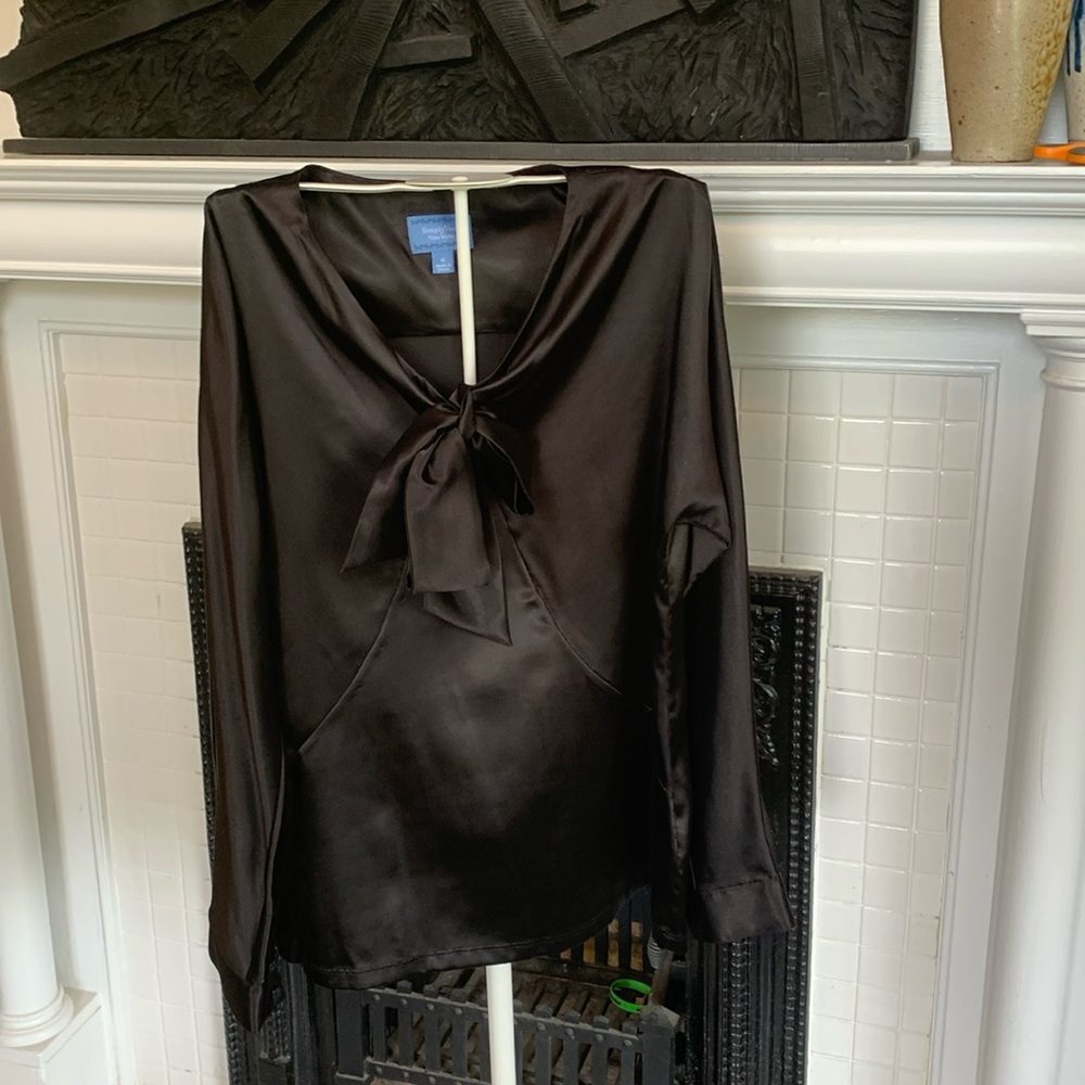 Simply Vera by Vera Wang‎  bow front tie top- maybe worn once .